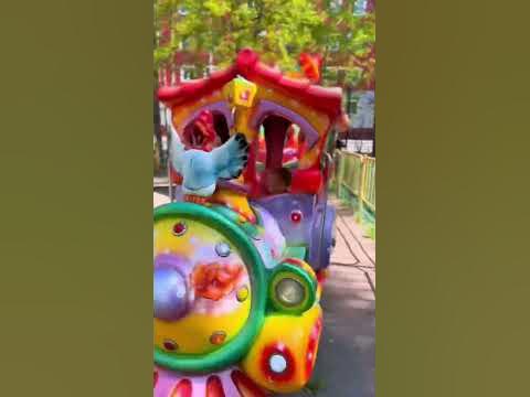 Карина на каруселях - YouTube
