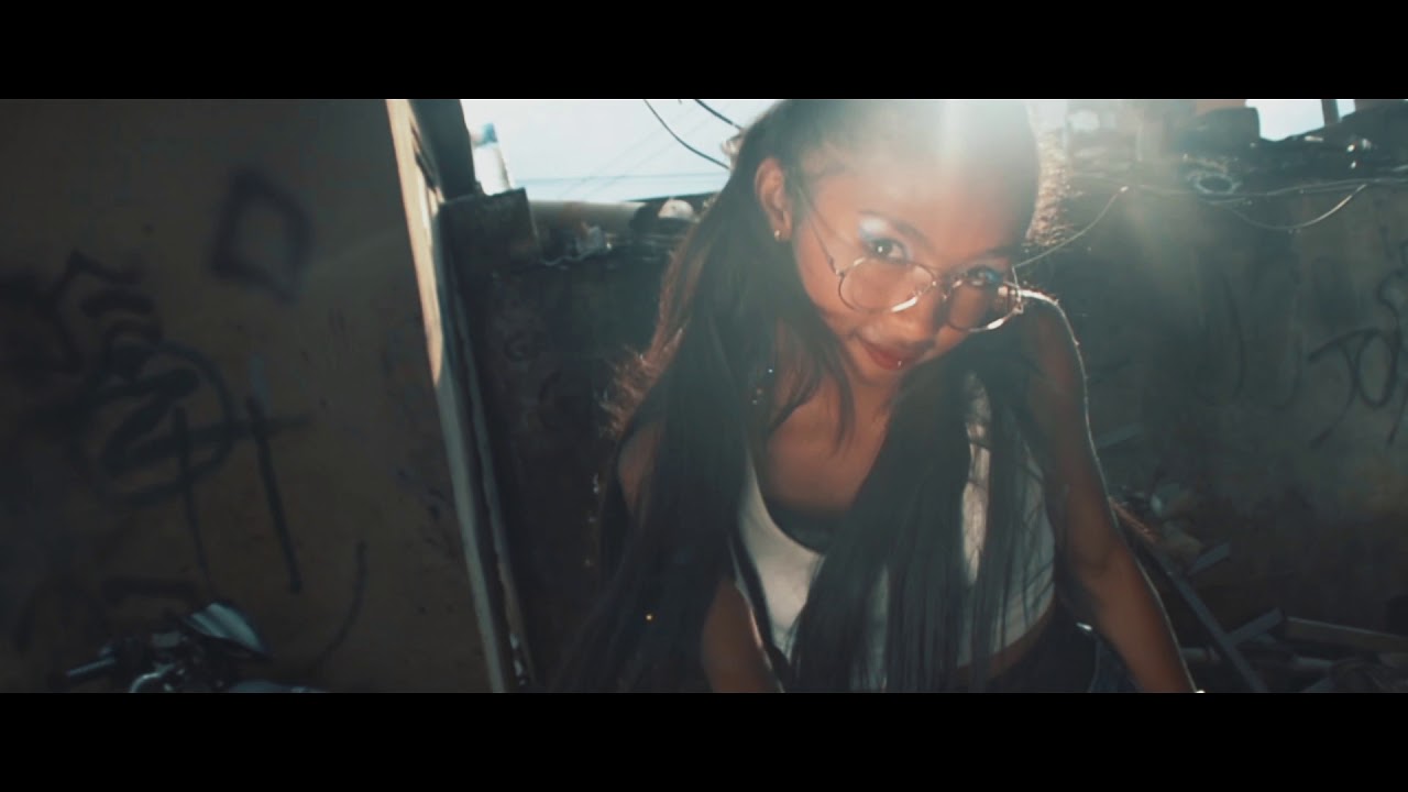 Jiolambups - Alefa Gyal [Official Video]