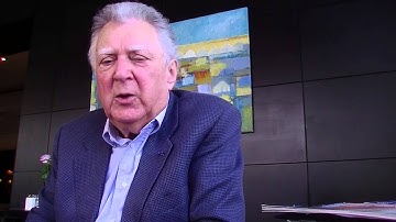 Arnold Heertje - Met de KOP tegen de muur is zo GEK nog niet