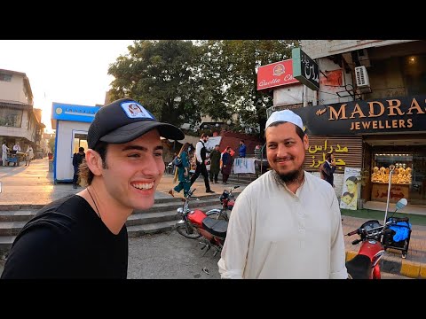 Exploring Islamabad With My Pakistani Friends 🇵🇰