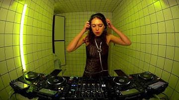 Isabelle Beaucamp | HÖR - December 14 / 2023