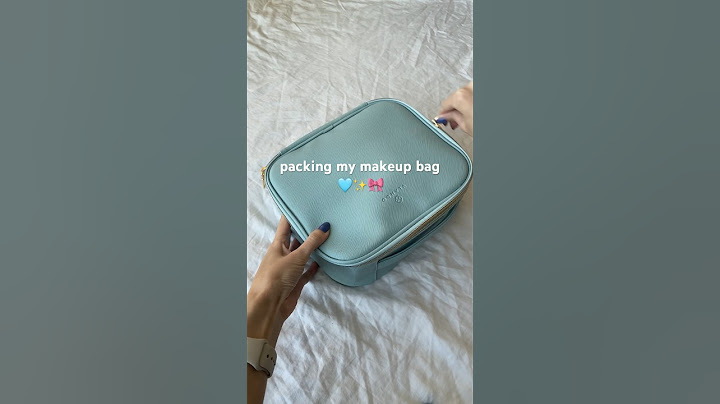 Packing my makeup bag for a trip 🥰 #asmr #packing #whatsinmybag #makeup #makeupshorts #asmrsounds