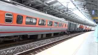 E315+R72+貨列等迴送列車通過汐科車站