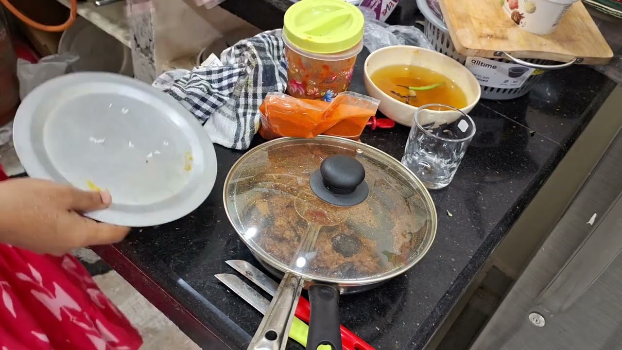 In this video, I’m cleaning and organizing my kitchen 