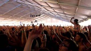 Dizzee Rascal - Bonkers (live @ Pukkelpop 2009)