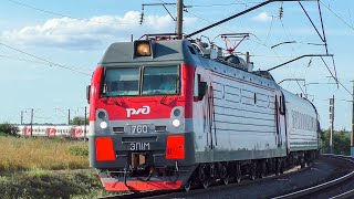 Эп1М-760 С Поездом №50 Санкт-Петербург—Кисловодск Прибывает На Станцию Миллерово