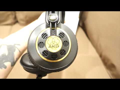 AKG K240 Studio Headphones (Unboxing)