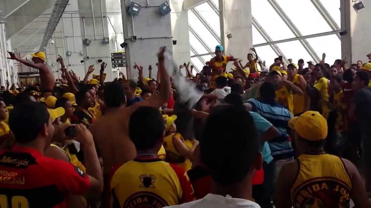 Torcida jovem na Arena Pernambuco - Sport 4x2 Asa