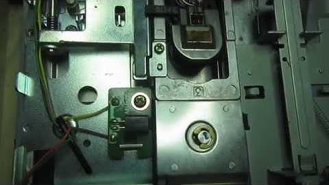 Commodore 1571 disk drive repair pt. 2: Replacing the R/W heads