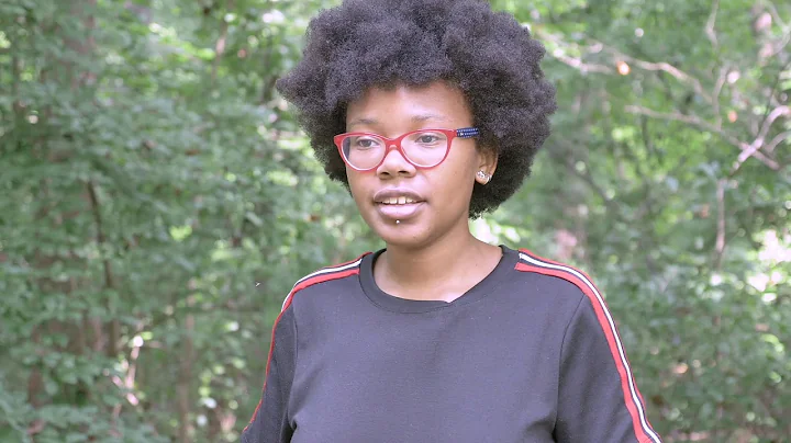 Nia Riggins '20 - Frances Velay Scholar