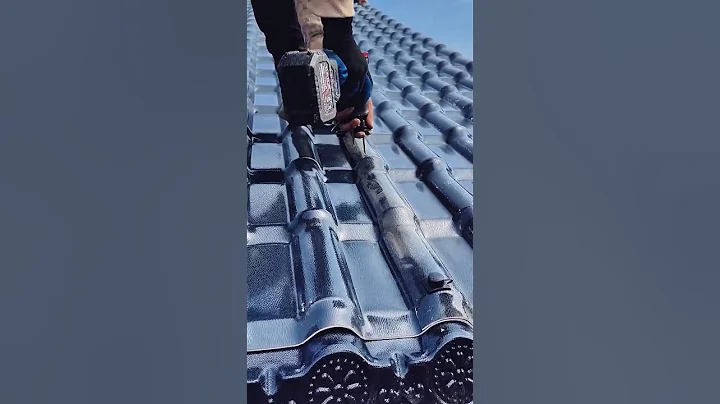 Installation and construction process of resin tiles for steel structure buildings
