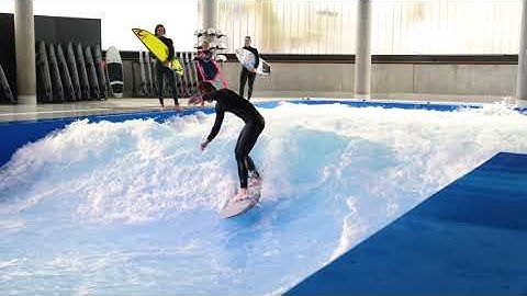 Forehand Frontside Shove-it to Shove-it out - Rapid Surfing Style Files