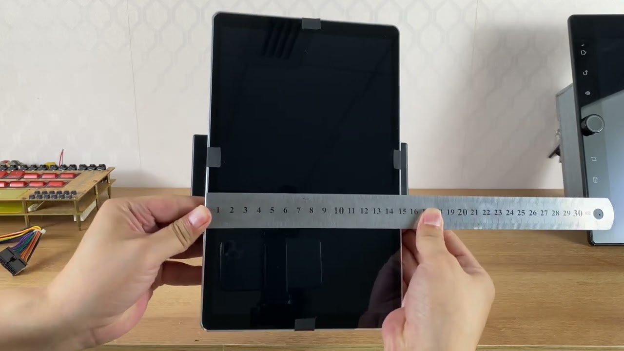 Joying 10.1" HD Radio with Rotatable Screen Android GPS Navigation