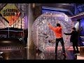 El Hormiguero 3.0 - Nuria Roca se tira al vacío dentro dentro de una bola gigante