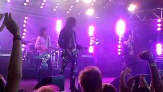 Babylon Bombs - Louder, Harder, Faster (Sweden Rock &#39;09)