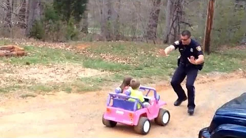 Officer dad pulls over kids for being "too cute"