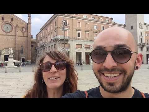 WOW air travel guide application // PIACENZA (ITALY)