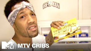 Redman's Staten Island 'De La Casa' (2001) | MTV Cribs Resimi