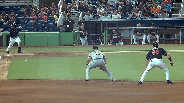 PIT@MIA: Ozuna rips an RBI triple down the line