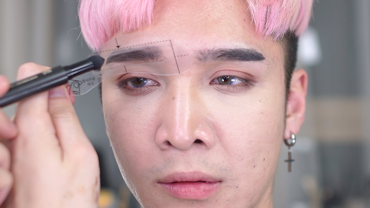 Trying Men S Eyebrow Stencils Lol Edward Avila
