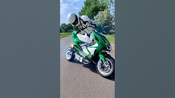 Twin Cylinder Aerox by @LiloScooterPerformance