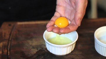 "How to Separate Egg Whites from Yolks" in 10 Seconds with @LetsFeast