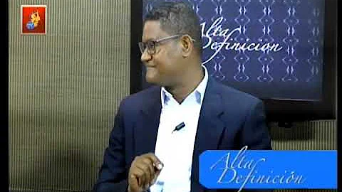 Entrevista al escritor y profesor Adolfo Duluc en ...