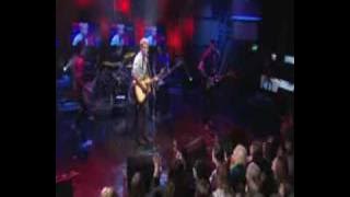 Brian McFadden - 'Twisted' Live on Rove