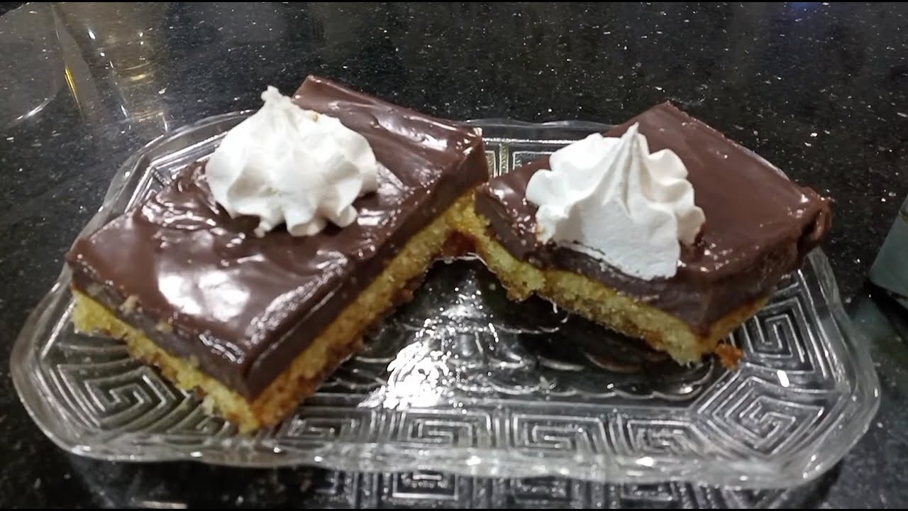 كيك بالفلون و الشكولاطة راااائعة المذاق 🍫🍩🤤 مع ڨناج فوووور