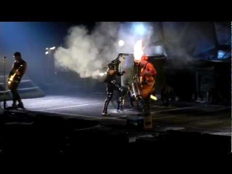 Rammstein keyboardist "Flake" Getting cooked. Minneapolis. Mein Teil