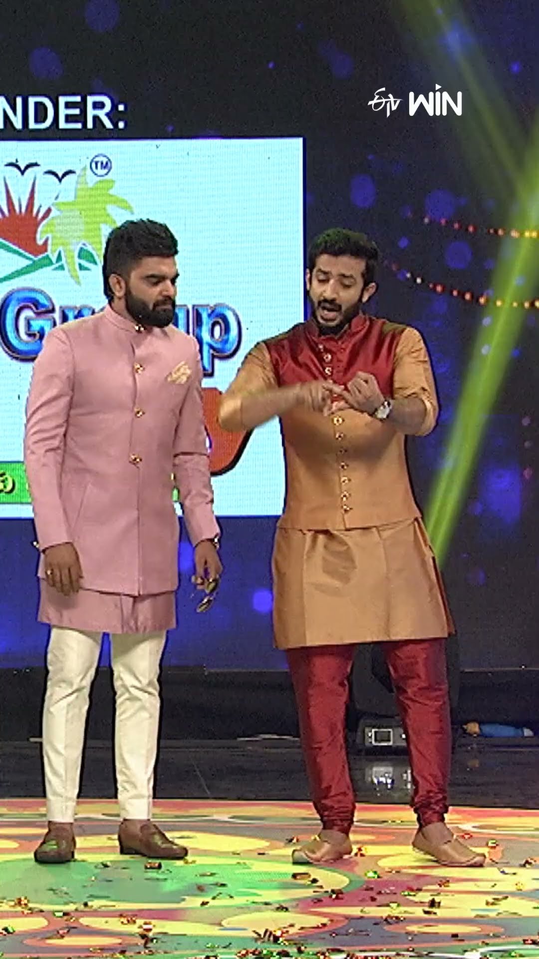 #shorts - రవి, శ్రీముఖి మధ్య గొడవ సెట్ చేయడానికి వచ్చిన ప్రదీప్..! #event #sreemukhi #pradeep