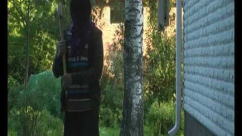 Dual Shock killer Smashing a ps2 controller