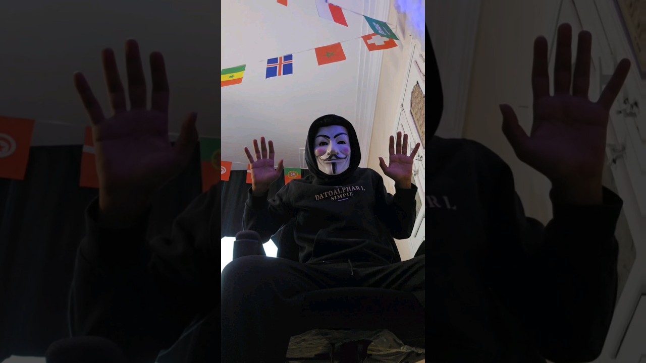 «Меня разоблачила полиция»