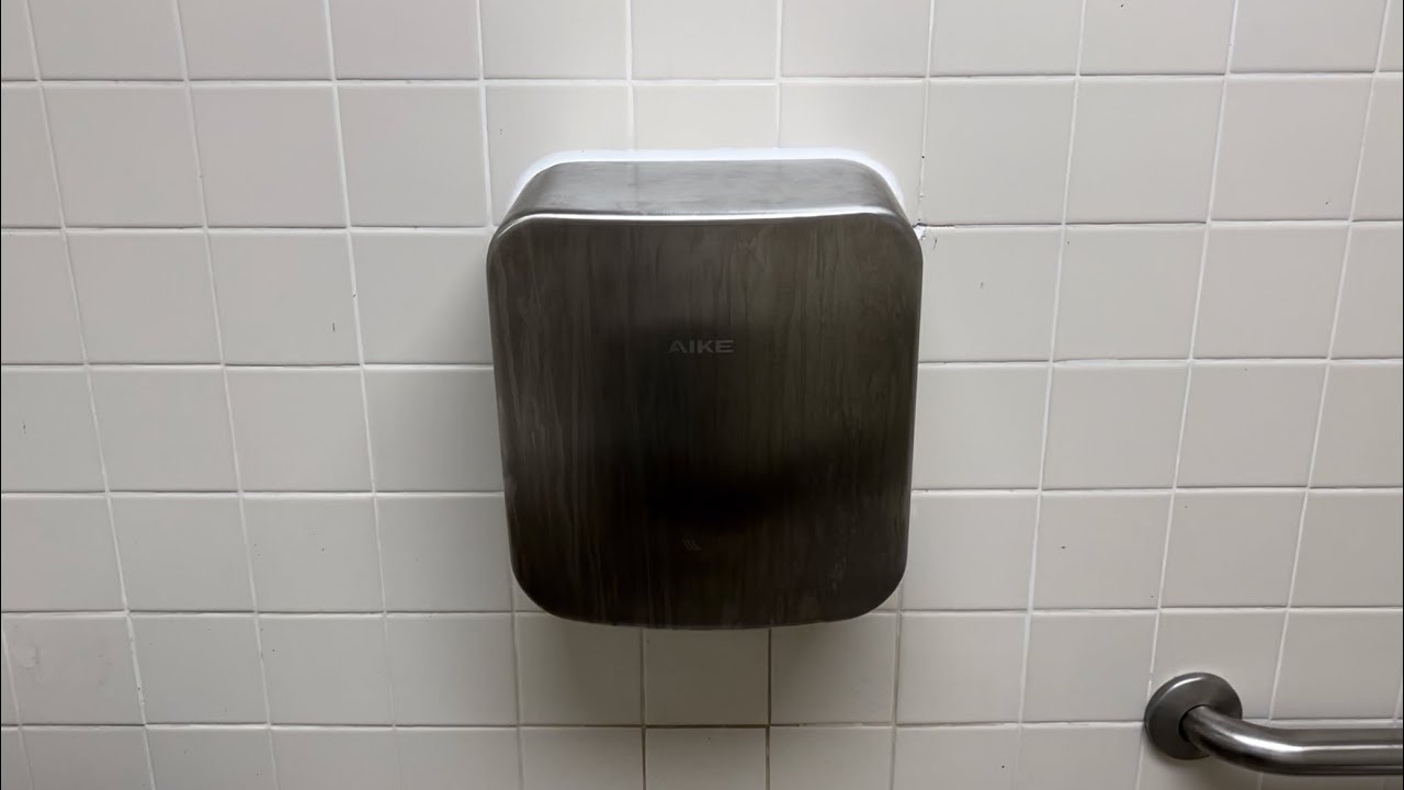 “AIKE” Ripoff Xlerator [1 of 2] | Wendy’s, Brook Rd. | Richmond, VA ...