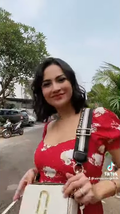 Vanessa Angel VIRAL TIKTOK TERBARU 2021