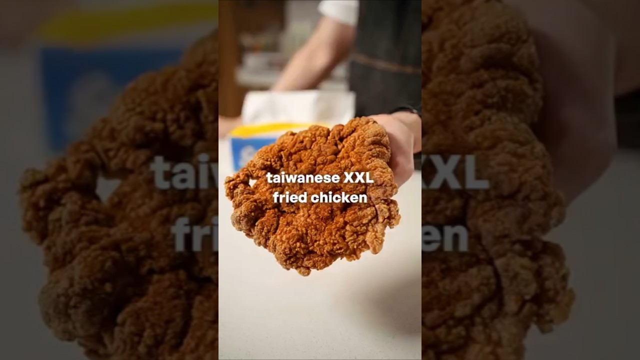 Эта жареная курица больше моего лица! 😱