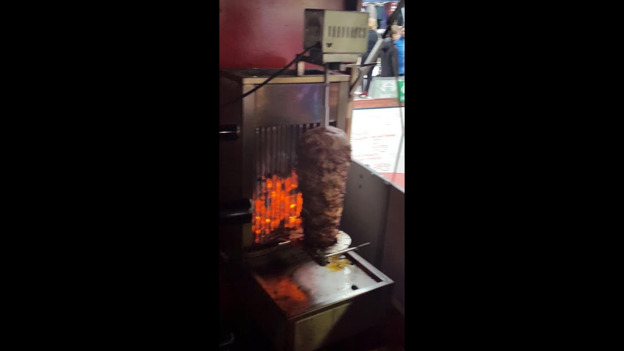 Machine A Kebab Au Feu De Bois Youtube