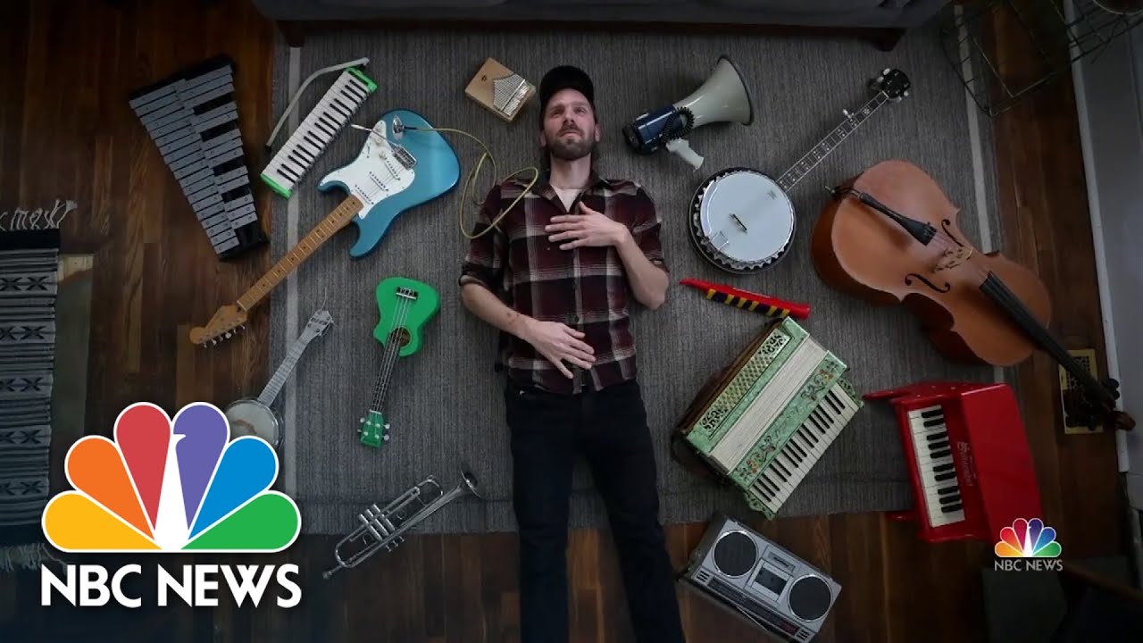 Songwriter creates personalized, tiny anthems for everyday people