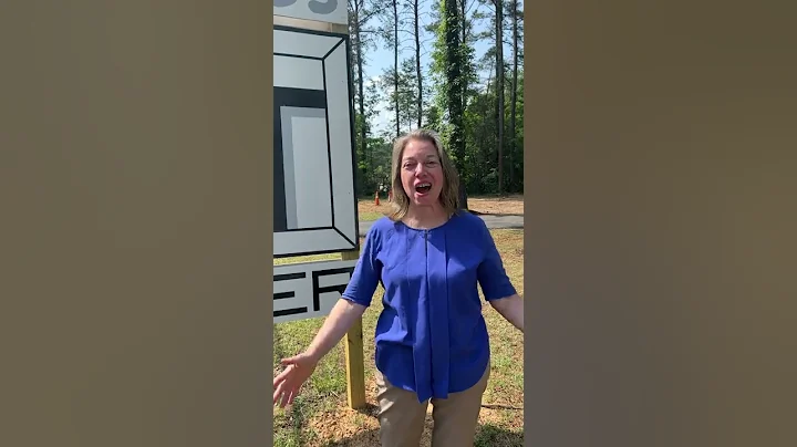 Lisa Hull, Economic Development and Tourism Coordi...