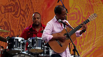 Earl Klugh at Eric Claptons Crossroads Festival