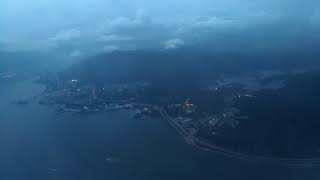 1070725搭乘國泰航空CX402班機自香港起飛返回臺北。