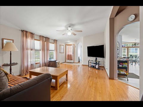 20 Loggers Lane, Sandown, NH home video tour