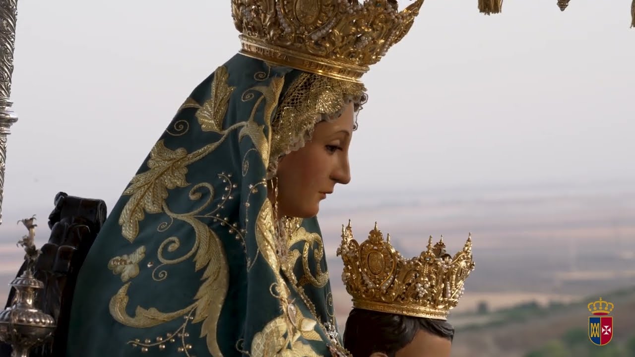 Salida procesional de Santa María del Alcor Coronada 2024