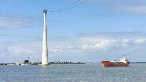 Đi phà biển ra Cát Bà, ngắm cáp treo có trụ cao nhất thế giới I Ăn nhé, Chơi nhé