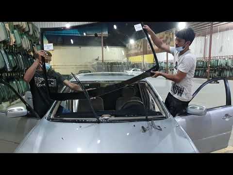 فيديو: كم يكلف استبدال الزجاج الأمامي لسيارة تشيفي سيلفرادو؟