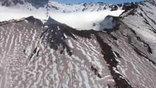 Путешествие по Камчатке 2016 Kamchatka Mutnovsky Volcano  Мутновский вулкан 2016(Мутновский вулкан ,поездка с offroadtours май 2016 туры по Камчатке., 2016-05-30T11:51:38.000Z)