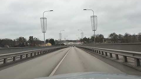 Pilnai atnaujintas eismas Prienuose per tiltą