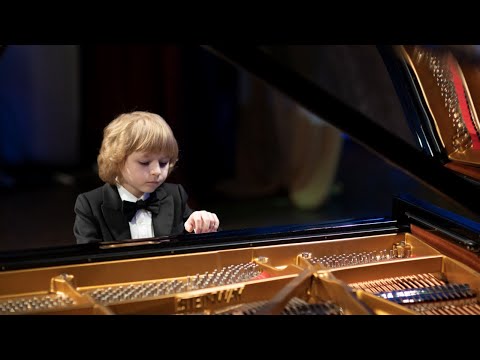 Elisey Mysin  K.Debussy: Childrens corner