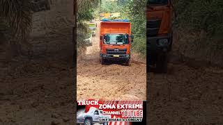 Adu joss. FUSO OREN VS HINO OREN