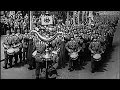 Parade der bundeswehr in mainz 1959  musikkorps  wachbataillon
